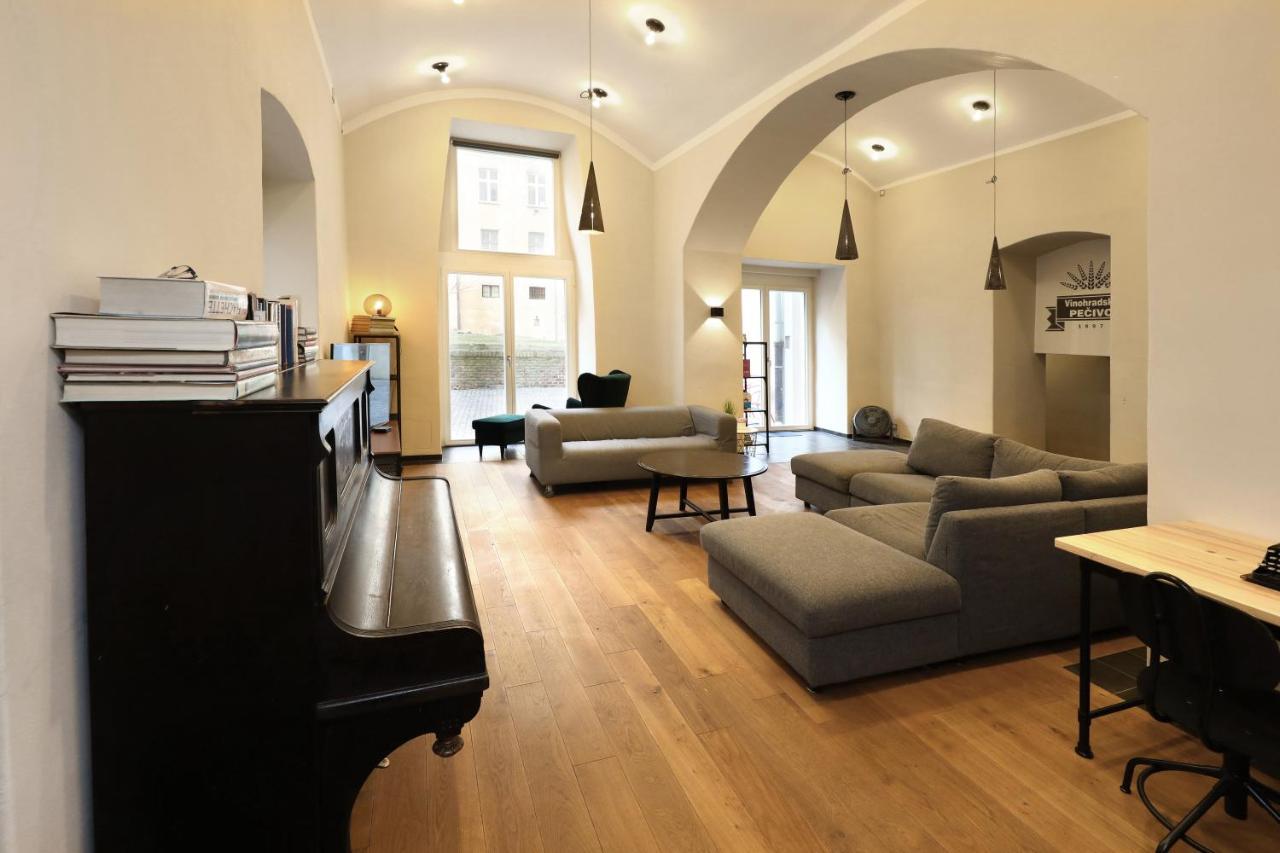 Design Loft 2 Minutes To Wenceslas Square Praha Eksteriør bilde